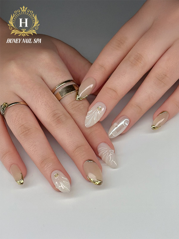 Honey Nail Spa